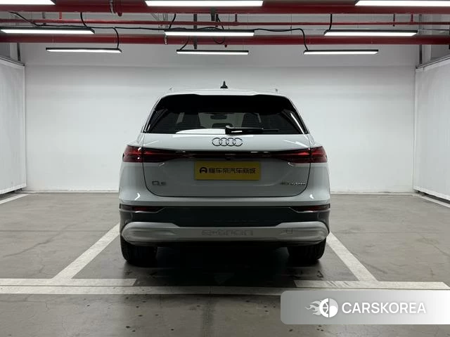 Audi Q5 e-tron 2022 Белый из Китая, фото 4