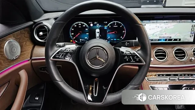 Mercedes-Benz E-Class W213 2023 Белый из Кореи, фото 4