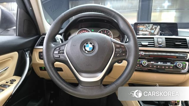 BMW 3 Series (F30) 2018 Белый из Кореи, фото 4