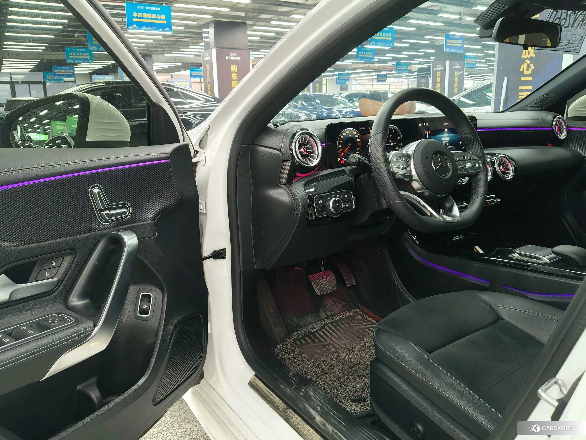Mercedes-Benz Class A 2022 Белый из Китая, фото 4