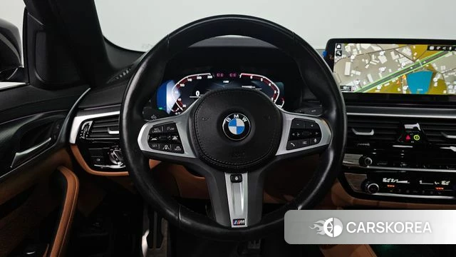 BMW 5 Series (G30) 2023 Черный из Кореи, фото 4