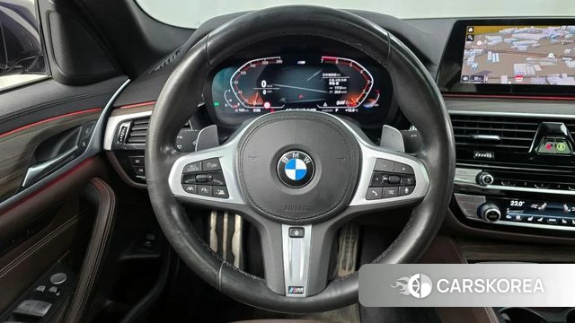 BMW 5 Series (G30) 2019 Черный из Кореи, фото 4