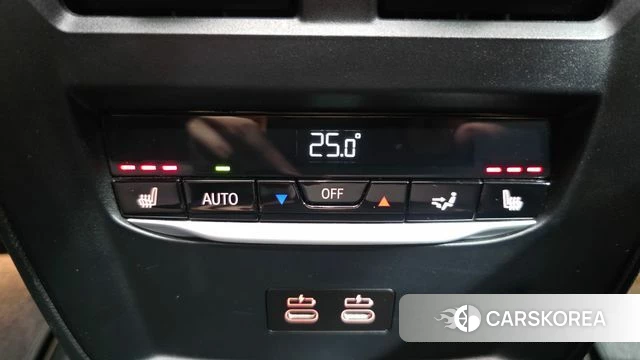 BMW i4 2023 Белый из Кореи, фото 4