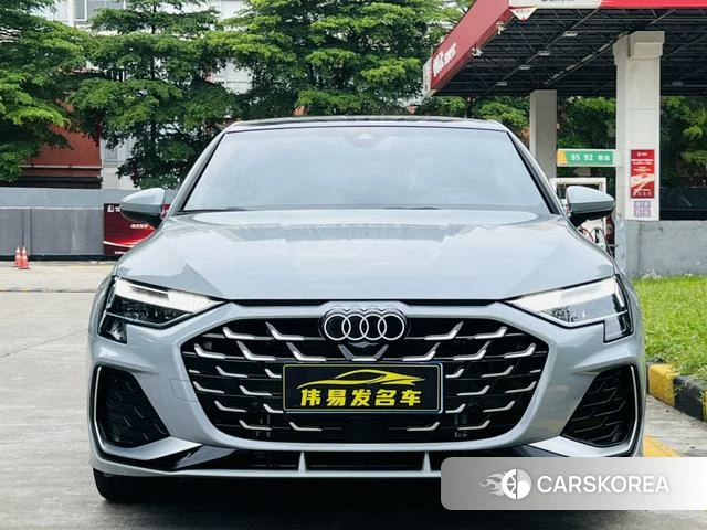 Audi A3 2026 Серебристо-серый из Китая, фото 4