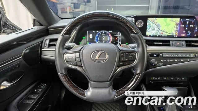 Lexus ES300h 7th generation 2020 Серебряный из Кореи, фото 4