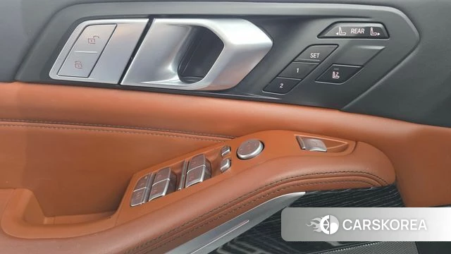 BMW X7 (G07) 2021 Серый из Кореи, фото 4