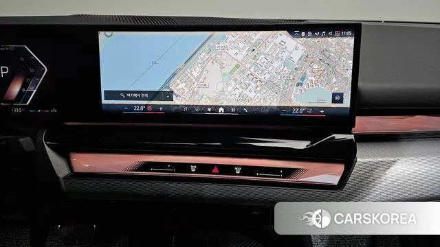 BMW 5 Series (G60) 2025 Серебристо-серый из Кореи, фото 4