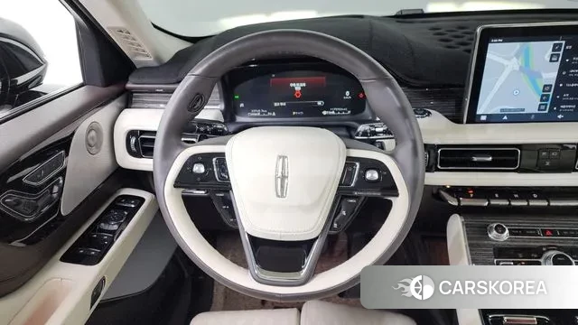 Lincoln Aviator 2nd generation 2023 Черный из Кореи, фото 4