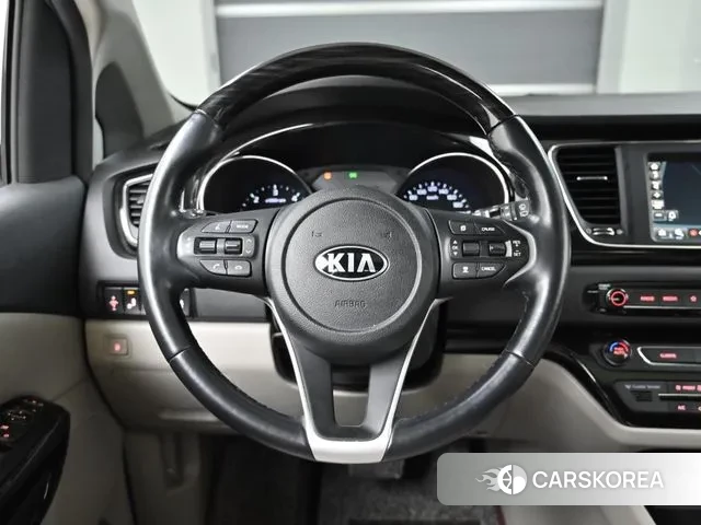 Kia The New Carnival 2018 Серый из Кореи, фото 4