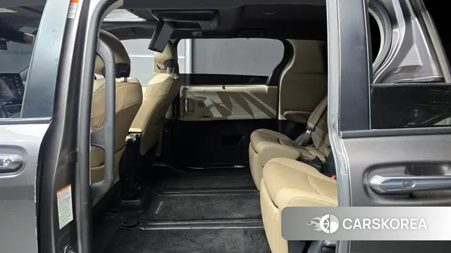 Toyota Sienna 4th Generation 2022 Серый из Кореи, фото 4