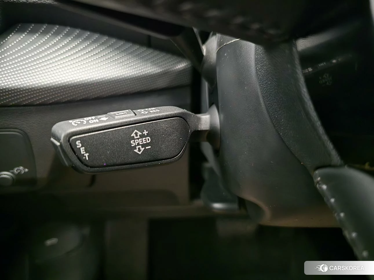 Audi Q2L 2021 Серебристо-серый из Китая, фото 4