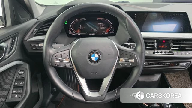 BMW 1 Series (F40) 2020 Черный из Кореи, фото 4