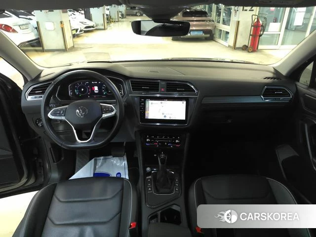 Volkswagen Tiguan Allspace 2023 Серый из Кореи, фото 4