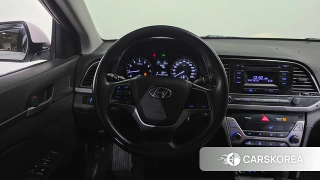 Hyundai Avante AD 2018 Белый из Кореи, фото 4