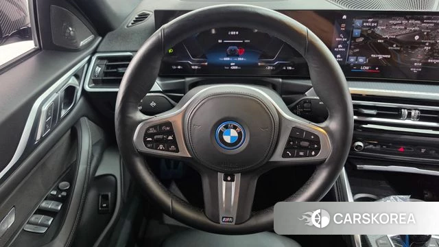 BMW i4 2023 Черный из Кореи, фото 4
