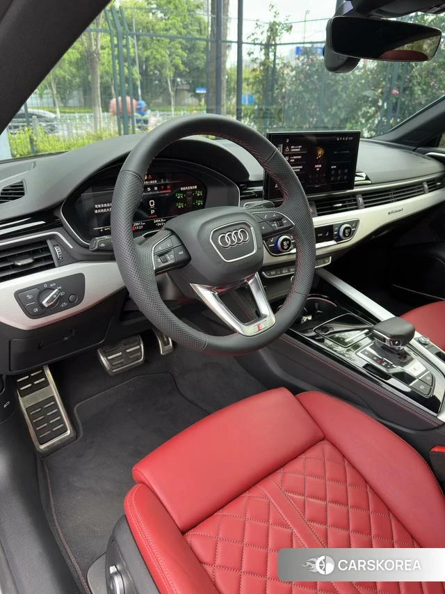 Audi S5 2023 Серебристо-серый из Китая, фото 4