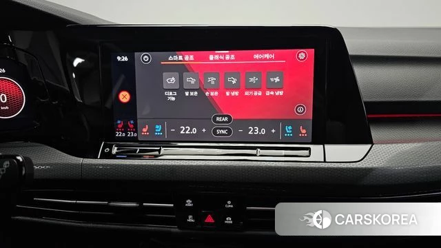 Volkswagen Golf 8th Generation 2024 Белый из Кореи, фото 4