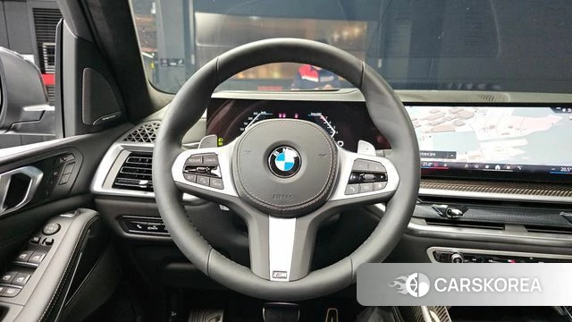 BMW X7 (G07) 2026 Черный из Кореи, фото 4