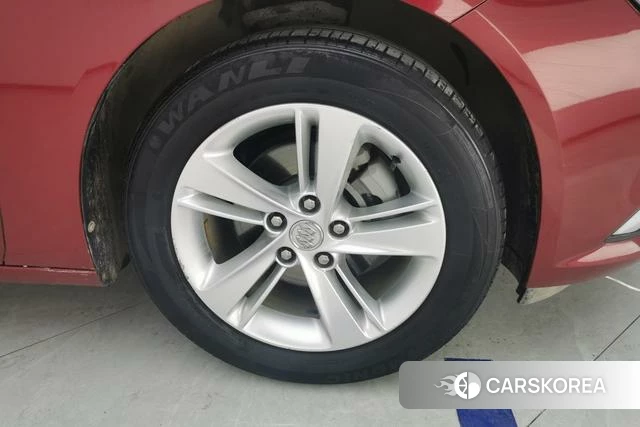 Buick Regal 2019 Красный из Китая, фото 4
