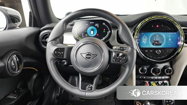 Mini Cooper Electric 2022 Серебристо-серый из Кореи, фото 4