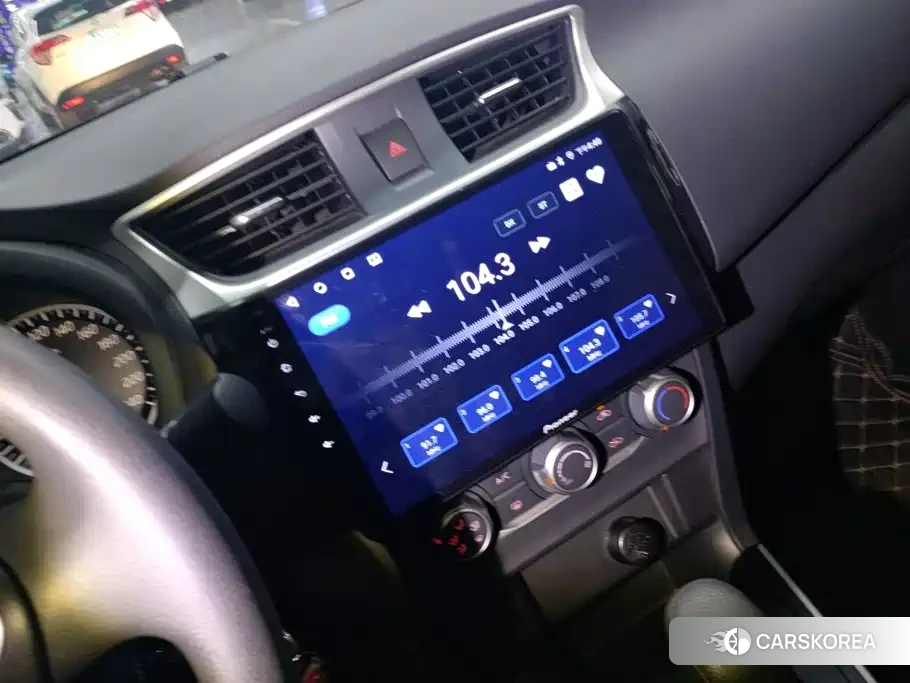 Nissan Sylphy 2025 Белый из Китая, фото 4