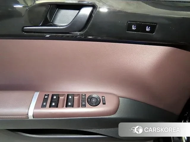 Hyundai Grandeur Hybrid (GN7) 2023 Черный из Кореи, фото 4