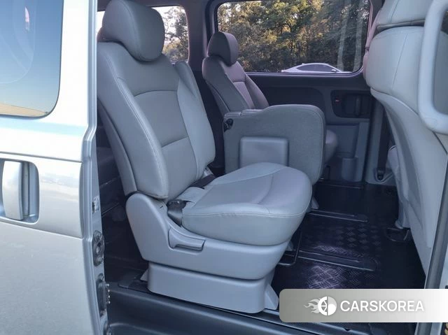 Hyundai The New Grand Starex 2018 Серебристо-серый из Кореи, фото 4