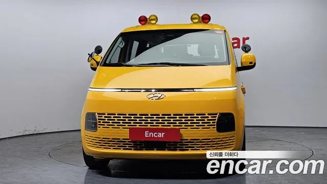 Hyundai Staria 2021 Желтый из Кореи, фото 4