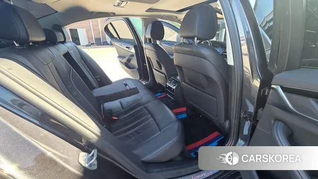 BMW 5 Series (G30) 2019 Серый из Кореи, фото 4