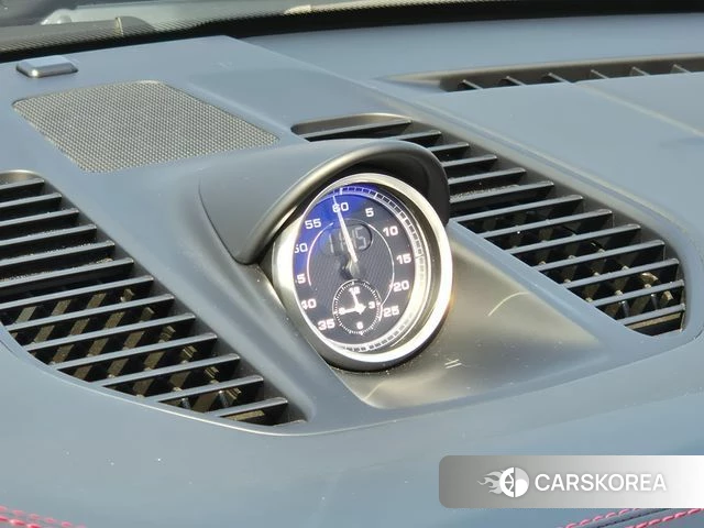 Porsche 911 2018 Серебряный из Кореи, фото 4