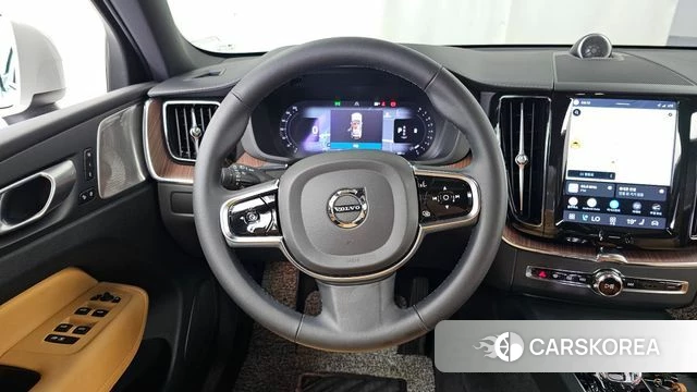 Volvo XC60 second Generation 2023 Белый из Кореи, фото 4