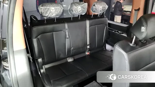 Hyundai Staria 2023 Серый из Кореи, фото 4