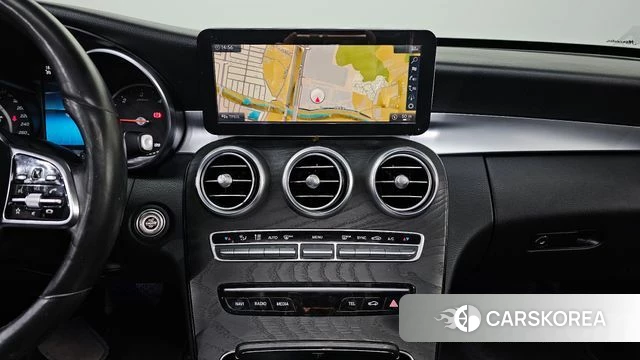 Mercedes-Benz C-Class W205 2019 Белый из Кореи, фото 4