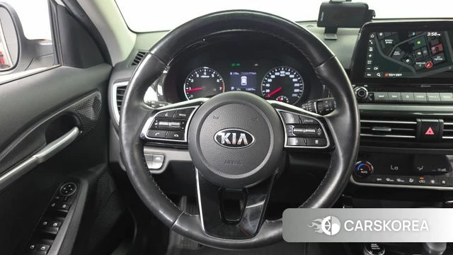 Kia Seltos 2021 Белый из Кореи, фото 4