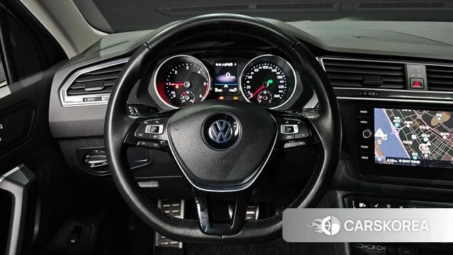 Volkswagen Tiguan second Generation 2020 Серый из Кореи, фото 4
