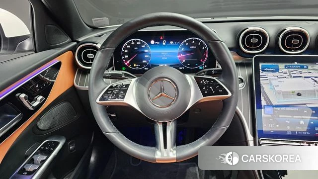 Mercedes-Benz C-Class W206 2024 Белый из Кореи, фото 4