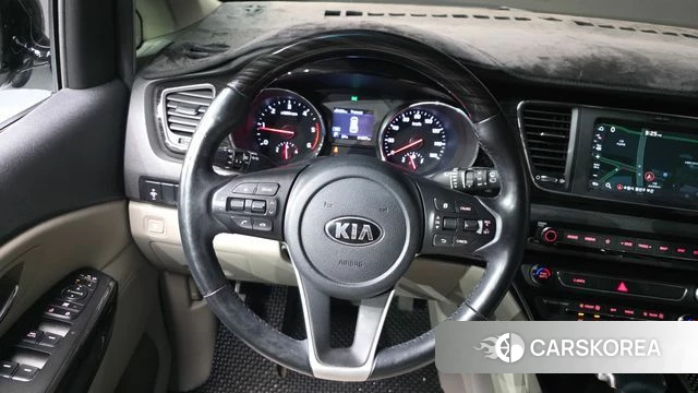 Kia The New Carnival 2019 Серый из Кореи, фото 4
