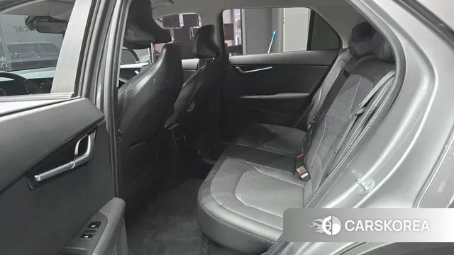 Kia Di Ol Nu Niro 2023 Серебряный из Кореи, фото 4