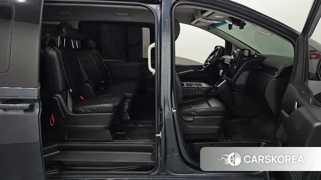 Hyundai Staria 2024 Серый из Кореи, фото 4