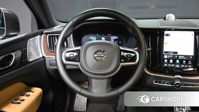Volvo XC60 second Generation 2025 Серый из Кореи, фото 4