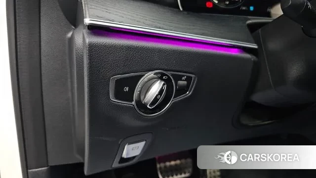 Mercedes-Benz E-Class W213 2020 Белый из Кореи, фото 4