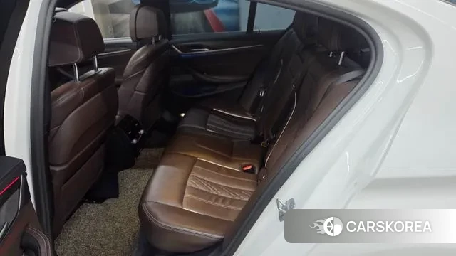 BMW 5 Series (G30) 2021 Белый из Кореи, фото 4