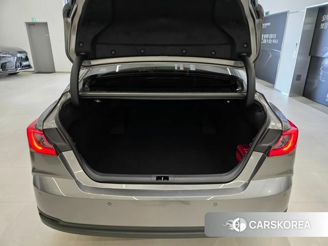 Toyota Camry (XV80) 2024 Серый из Кореи, фото 4