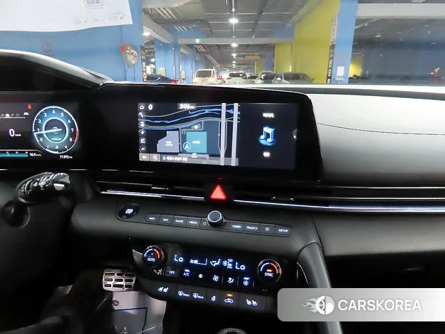 Hyundai Avante (CN7) 2023 Небесно-голубой из Кореи, фото 4