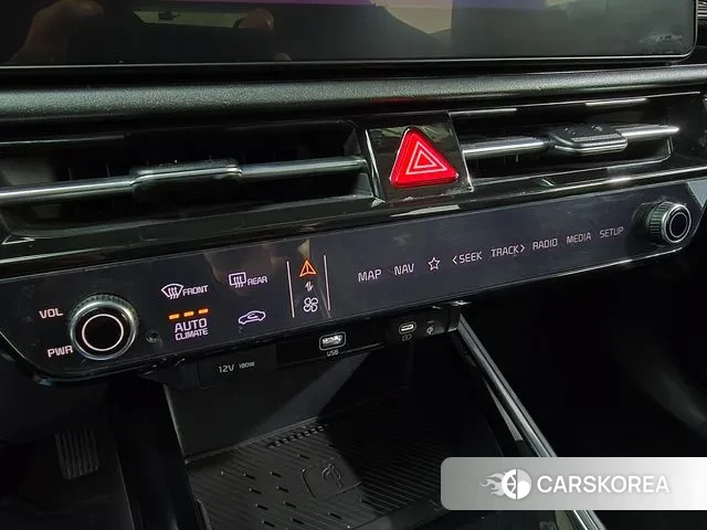 Kia Di Ol Nu Niro 2022 Черный из Кореи, фото 4