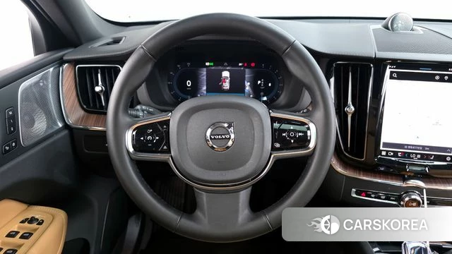 Volvo XC60 second Generation 2024 Серебряный из Кореи, фото 4