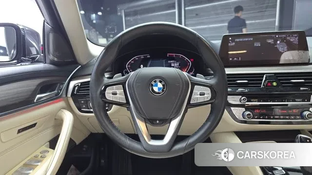 BMW 5 Series (G30) 2020 Серый из Кореи, фото 4