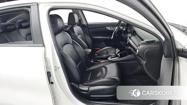 Kia Come New K3 2021 Белый из Кореи, фото 4