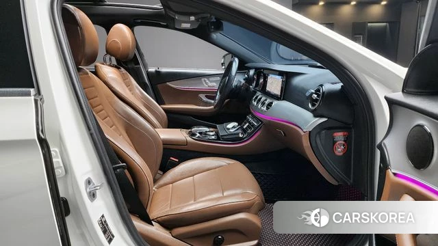 Mercedes-Benz E-Class W213 2019 Белый из Кореи, фото 4