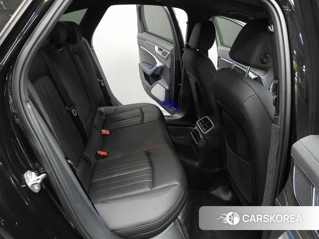 Audi A6 (C8) 2020 Черный из Кореи, фото 4